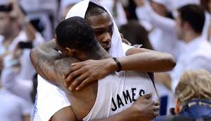 LeBron James war dann aber eine Nummer zu groß. Die Miami Heat gewannen die Finals mit 4-1 - der King erkannte Durants starke Leistungen dennoch an.