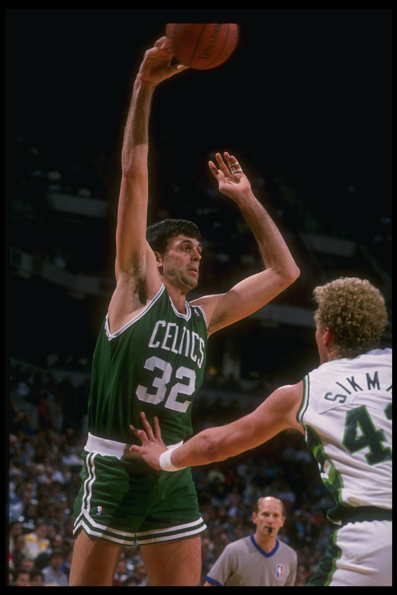 1983/1984 & 1984/85: Kevin McHale, Boston Celtics