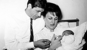 Viel früher kann man nicht anfangen mit der Karriere von Paolo Maldini: Mama Maria Luisa, Papa Cesare und der wenige Tage alte Paolo im Sommer 1968