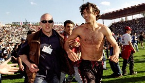 Ein weiterer Meistertitel: 1999 holte sich Milan den Titel am letzten Spieltag mit einem 2:1 in Perugia. Am Ende lag man einen Zähler vor Lazio Rom