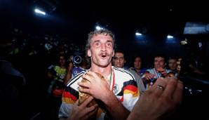 Seinen größten Erfolg als Spieler konnte diese Episode allerdings nicht verhindern: 1990 wurde "Tante Käthe" Weltmeister mit der deutschen Nationalmannschaft. Insgesamt absolvierte er 90 Länderspiele (47 Tore).