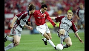 Giggs im typischen Tempodribbling gegen Effenberg und Tarnat im Champions-League-Finale 1999...