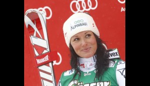 In Österreichs Weltcup-Team gibt es gleich zwei Mädels, die mit einem gewinnenden Lächeln aufwarten: Stefanie Köhle und...