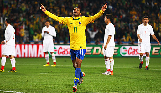 Nach einem Sololauf von Ramires schloss Robinho zum 3:0 für Brasilien ab