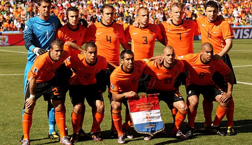 Auftakt in Gruppe E: Der erste Auftritt der Niederländer - Gegner im Soccer-City-Stadion in Johannesburg sind die Dänen
