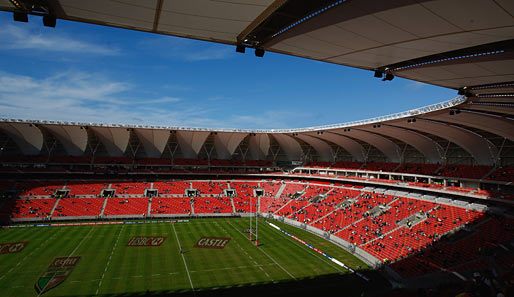 Stadt: Port Elizabeth; Name: Nelson-Mandela-Bay-Stadion; Plätze: 46.000; Aufnahme: Juni 2009