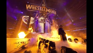 Die WWE ist on fire und feiert seinen Superstar: Gestatten, der Undertaker!