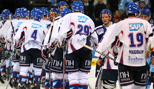 Nach zwei Spielen in der DEL haben die Adler Mannheim einen neuen Verteidiger verpflichtet