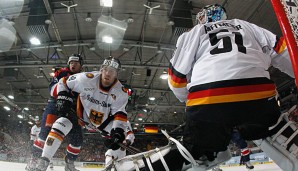 Timo Pielmeier war mit starken Paraden der Sieggarant für das DEB-Team