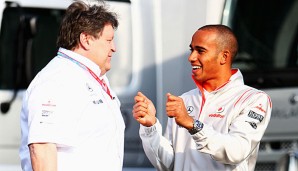 Nobert Haug (l.) arbeitete in seiner Zeit in der Formel 1 auch mit Lewis Hamilton zusammen