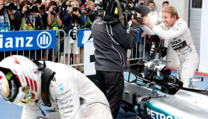Wie ein Kind: Nico Rosberg freute sich in Spielberg ausgelassen über seinen Sieg