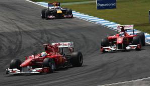 Ferrari-Stallorder, 2010: Felipe Massa führt den Deutschland-GP an, dann funkt der Kommandostand: "Fernando ist schneller als du." Damit fordert Ferrari den Brasilianer auf, Platz für Alonso zu machen. Die Folge: 100.000 Euro Geldstrafe für die Scuderia.