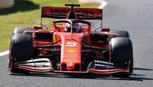 Sebastian Vettel startet beim Grand Prix von Japan von der Pole Position.