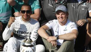 Auch dort muss er sich zu Beginn mit einzelnen Podestplätzen zufriedengeben. Er und Teamkollege Rosberg landen am Saisonende auf dem WM-Plätzen vier und sechs.