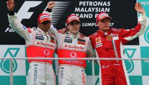 Das gipfelte in einem epischen Teamduell, in welchem beide am Ende das Nachsehen haben sollten. Durch unnötige Zweikämpfe und Spielchen (Boxenmanöver in Ungarn) nahmen sich beide gegenseitig die Punkte weg. Kimi Räikkönen (Ferrari) holte die WM.