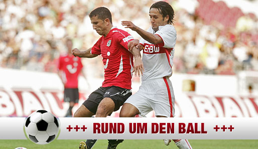 Yildiray Bastürk (r.) absolvierte erst ein Saisonspiel für den VfB Stuttgart