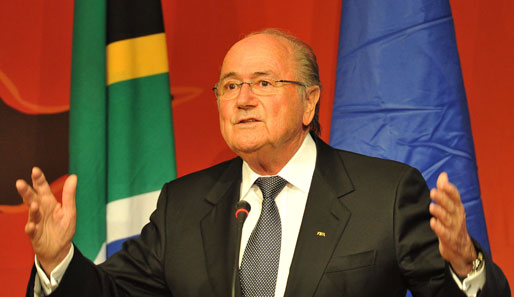 Der Gegenwind für Sepp Blatter nimmt nach den Bestechungsvorwürfen merklich zu