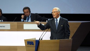 Die FIFA-Ethikkommission hat Franz Beckenbauer für 90 Tage gesperrt