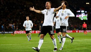 Lukas Podolskis Treffer in seinem Abschiedsspiel wurde zum Tor des Monats gewählt