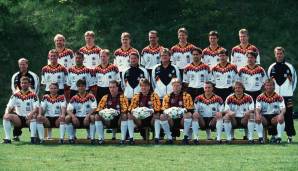 1994 wurde Kahn erstmals zur Nationalmannschaft eingeladen. Bei der WM in den USA stand der damals 25-Jährige als dritter Torhüter hinter Bodo Illgner und Andreas Köpke im deutschen Aufgebot. Zu einem Einsatz reichte es nicht.