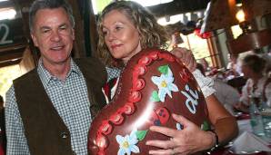 Zusammen mit Frau Beatrix war Hitzfeld als Bayern-Trainer schnell zum Fan des Oktoberfests geworden.