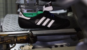 Adidas Copa Mundial: Der vielleicht legendärste adidas-Schuh! Michel Platini, Paolo Rossi, Berti Vogts, Karl Heinz-Rummenigge, Franco Baresi - viele Topstars prägten diese Kickstiefel.