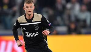 DALEY SINKGRAVEN: Bayer Leverkusen hat den Transfers des Niederländers endlich perfekt gemacht. Der 23-Jährige wechselt vom niederländischen Meister und Pokalsieger Ajax Amsterdam in die Bundesliga. Sinkgraven unterschreibt in Leverkusen für 4 Jahre.