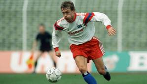 Thoms Sturmpartner in der DDR war THOMAS DOLL, den sich der HSV schnappte. Nach einem Jahr zog es ihn zu Lazio. Wurde mit dem DFB-Team 1992 Vize-Europameister. Schlug danach die Trainerlaufbahn ein. Zuletzt war er Coach bei APOEL Nikosia.