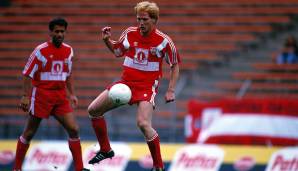 MATTHIAS SAMMER: War wohl das größte Objekt der Begierde der westdeutschen Klubs. Wechselte erst zum VfB Stuttgart und nach einem kurzen Intermezzo bei Inter zum BVB, wo er 1996 sogar mit dem Ballon d'Or ausgezeichnet wurde. Nun als Berater tätig.