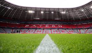 Neben dem CL-Spiel der Dortmunder in Paris drohen aber noch weitere Spiele mit deutscher Beteiligung auszufallen. So will die Landesregierung von Bayern wohl bis Karfreitag (10.04.) alle Veranstaltungen mit mehr als 1000 Zuschauern untersagen.