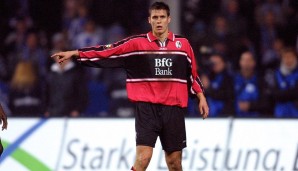 DIE CAUSA KEHL: Erneut hatte es ein und derselbe Spieler den Bayern und den Dortmundern angetan. Neben Michael Ballack und Sebastian Deisler war Sebastian Kehl 2001 vom SC Freiburg das größte Objekt der Begierde im deutschen Fußball.