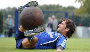 Schalke-Fans werden sich gern an 2010 zurückerinnern. Damals wechselte Raul nämlich ablösefrei von Real zu den Königsblauen. Sein größter Sponsor war adidas. Spoiler: Bis Platz eins fehlten ihm 22 Millionen Euro.