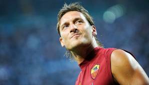 Der "One-Club-Man" war schon 2010 eine Roma-Legende. Schon damals war klar: Nach seinem letzten Vertrag wird er Manager bei der Roma. Damals war der Plan, dass Totti 2014 seine Karriere beendet. Er spielte letztlich noch bis 2017.