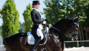 Neben viel Spaß ist auch der finanzielle Aspekt bedeutsam: Hengst D'Avie wurde im Sommer 2020 für kolportierte zwei Millionen Euro erworben. Für eine Besamung vom Doppel-Weltmeister sind 500 Euro fällig, ist das Pferd trächtig weitere 1.100.