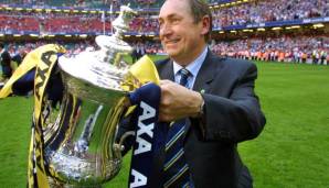 GERARD HOULLIER: Der Franzose übernahm die Reds 1998 und formte mit Gerrard, Owen & Co. ein Spitzenteam. In der erfolgreichsten Saison 2000/01 holte man den UEFA-Pokal, FA Cup und den Ligapokal. Wegen Herzproblemen legte er sein Amt 2004 nieder.