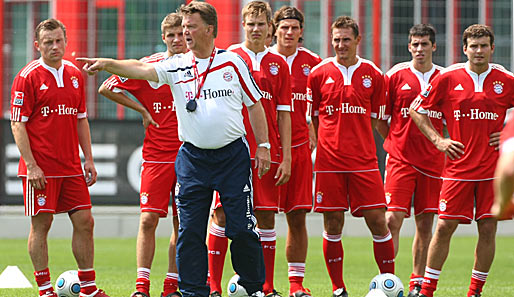 Jetzt wird es ernst: Louis van Gaal gibt gegen Salzburg sein Debüt als FCB-Chefcoach