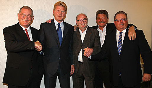 Die Initiative Borussia um Stefan Effenberg hat sich heute auf einer Pressekonferenz vorgestellt