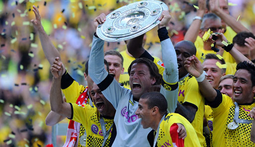Der Deutsche Meister Borussia Dortmund eröffnet die Saison am Freitag gegen den HSV
