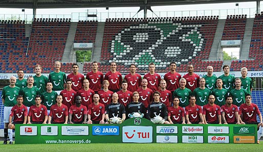 Viele vertraute Gesichter: Die Mannschaft von Hannover 96 in der Saison 2011/12