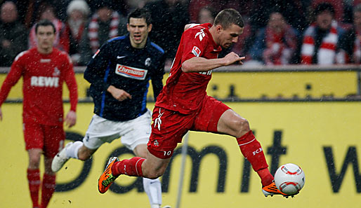 Lukas Podolski hat mit Spott auf die Kritik von Mario Basler reagiert