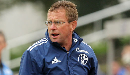 Schalke-Trainer empfängt Borussia Dortmund im Supercup in der heimischen Veltnis Arena