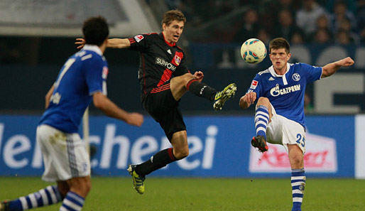 Bayer Leverkusen muss im Saison-Endspurt erst einmal auf Daniel Schwaab (M.) verzichten