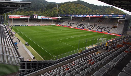 24.000 Zuschauer fasst das Freiburger Stadion - der Verein sieht aber deutlich mehr Potenzial