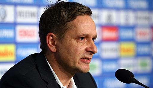 Horst Heldt will Huub Stevens nicht verlieren und weiter im Verein einbinden