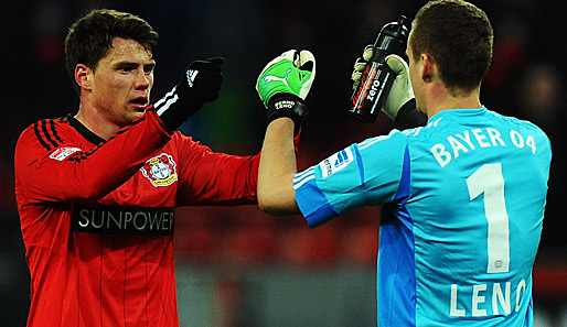 Sebastian Boenisch (l.), erst im November gekommen, spielte sich bei Bayer Leverkusen ins Team