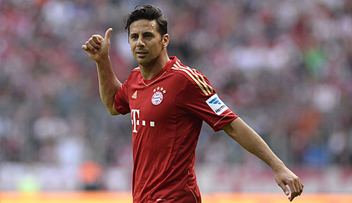 Der 34-Jährige hat seinen Vertrag bei Bayern noch nicht verlängert. Nun gräbt Schalke an Pizarro