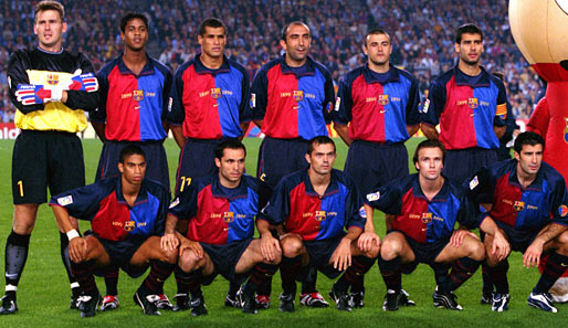Der FC Barcelona anno 1999: Mit Michael Reiziger (u.l.) und Kapitän Pep Guardiola (o.r.)