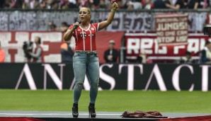 Anastacia sang in der Münchner Allianz Arena in der Halbzeitpause