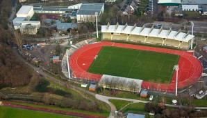 Ebenfalls in Bochum, ebenfalls legendär: das Lohrheidestadion der SG Wattenscheid 09. Dort wurde Anfang der 90er Bundesliga gespielt - Wahnsinn