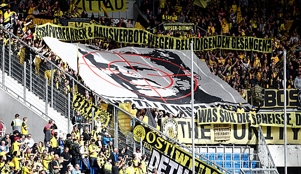 BVB-Fans sorgten am 4. Spieltag mit einem geschmacklosen Banner gegen den Hoffenheim-Mäzen Dietmar Hopp für einen Eklat.